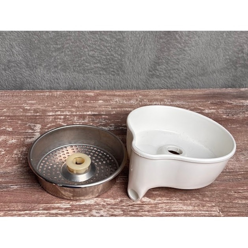 Proctor‎ Silex Juicer Mod. No. 02724 Replacement Parts Only ( 2 pcs. ) Strainer